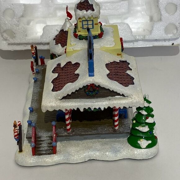 Hawthorne Village Multicolor Christmas Town Train Station Randolph's Collection - Picture 6 of 10